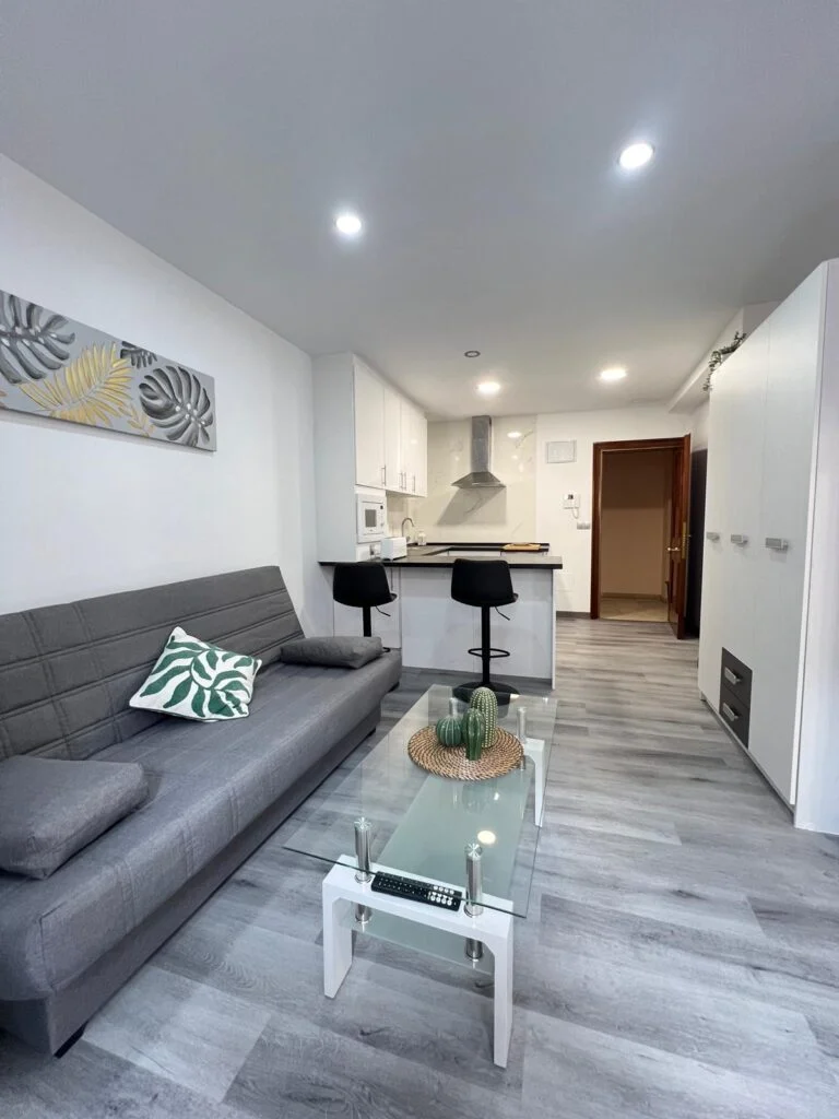 Estudio 2 – Tranquilidad con vistas al patio interior